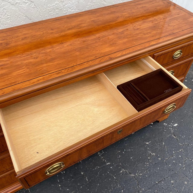 Vintage Drexel Yorkshire Collection American Dresser with 7 Drawers