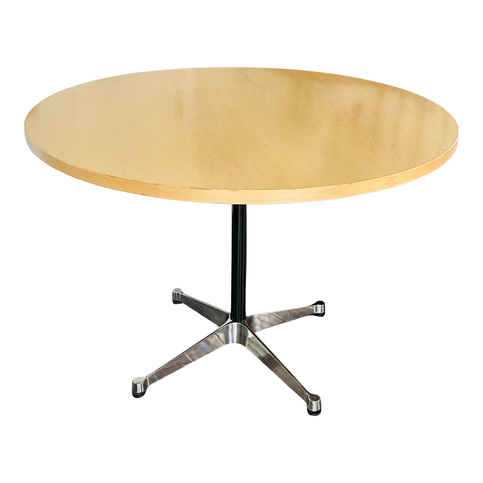 Eames Round Table by Charles & Ray Eames for Herman Miller – Mid ...