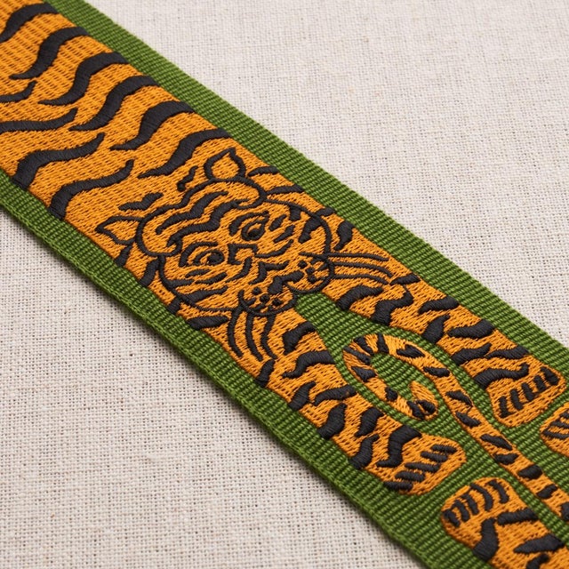 Schumacher Sample - Schumacher x Johnson Hartig Le Tigre Trim in Green For Sale - Image 4 of 5