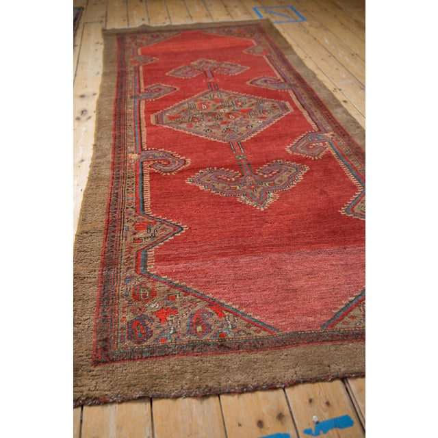 Traditional 1920s Antique Persian Serab Camel Hair Multicolor Rug Runner For Sale - Image 3 of 9