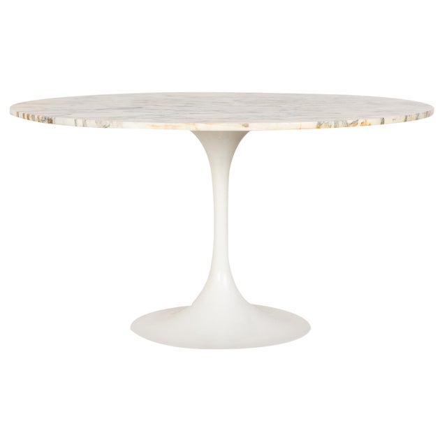 Tulip Marble Stone Dining Table by Eero Saarinen for Knoll Inc. / Knoll International For Sale