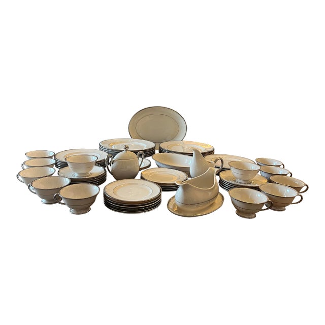 1940s Franciscan Huntington Masterpiece Pattern China Dinnerware and