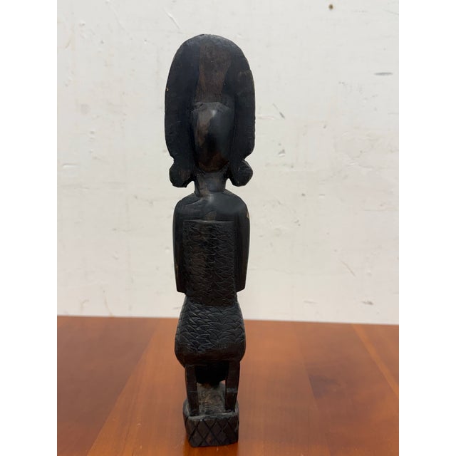 1990s African Hand Carved Wood Mother + Child Sculpture For Sale - Image 5 of 12