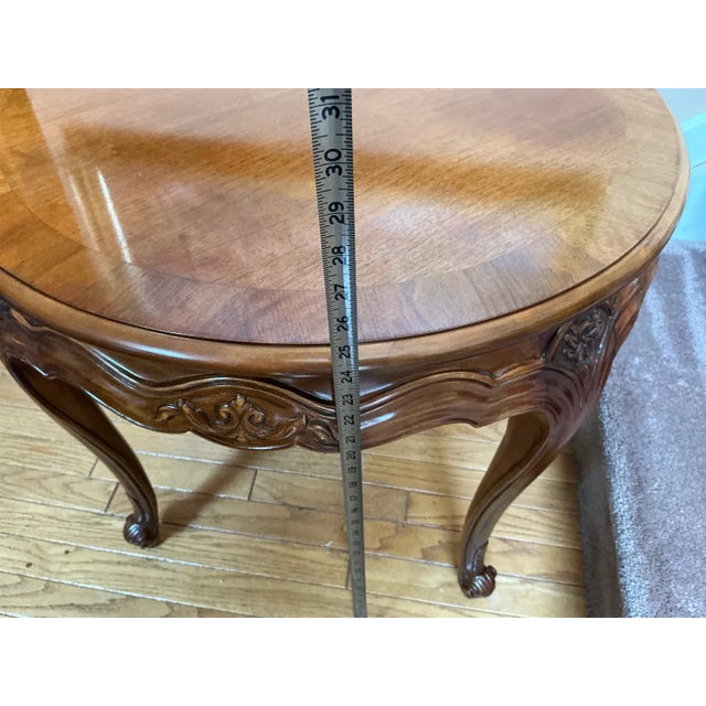 Vintage Henredon French Provincial Round Accent Table - Ornate Carved Wood Side Table For Sale In Baltimore - Image 6 of 7