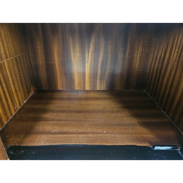 Mid-Century Modern Mahogany Burl Nightstands with Glass Top, 1960, Set of 2 For Sale - Image 16 of 18