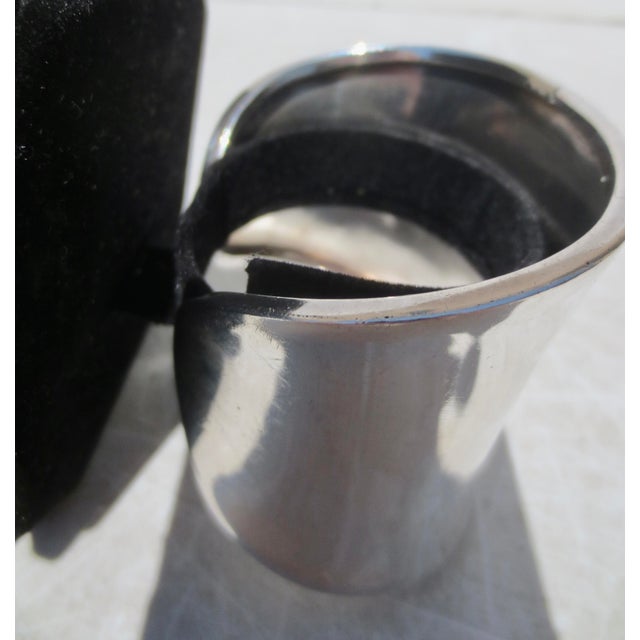1980s Sterling Silver Modernist Cuff For Sale - Image 5 of 6