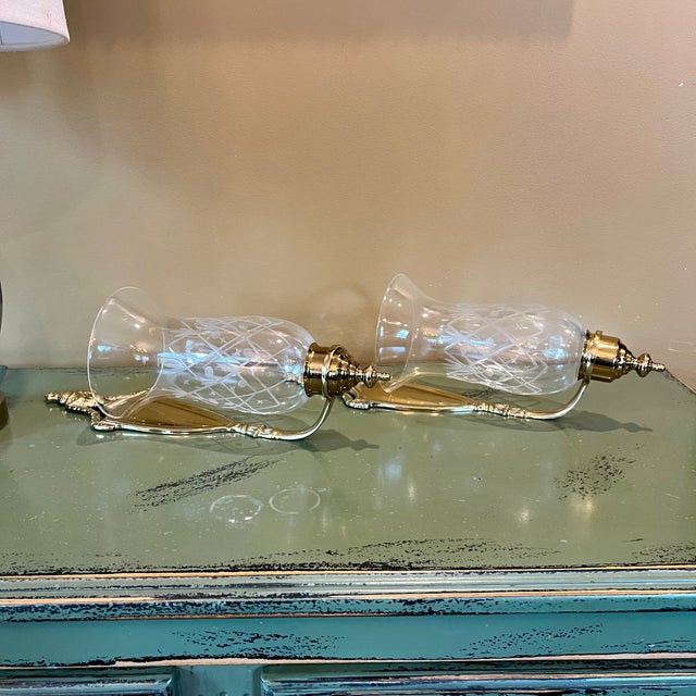 English Vintage Colonial Williamsburg Style Brass Wall Sconces With Etched Glass Shades - a Pair For Sale - Image 3 of 10