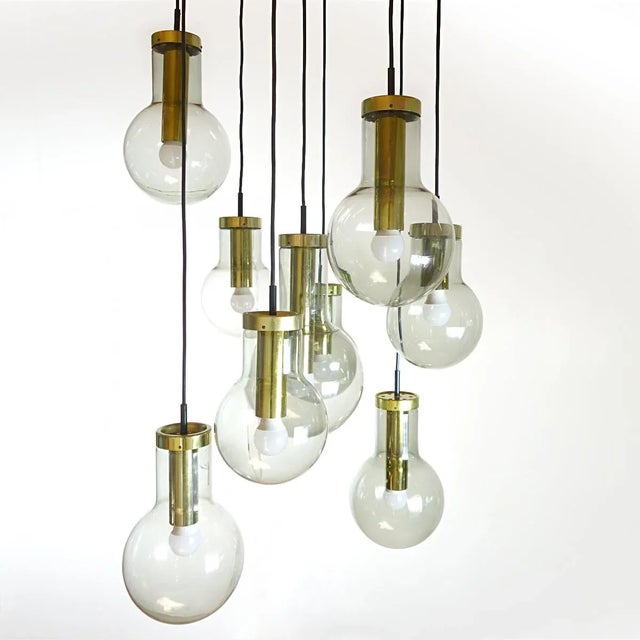 Mid-Century Modern Chandelier or Pendant Cascade Maxi-Globe from Raak, in Good conditions. Designed 1970 to 1979 I have...