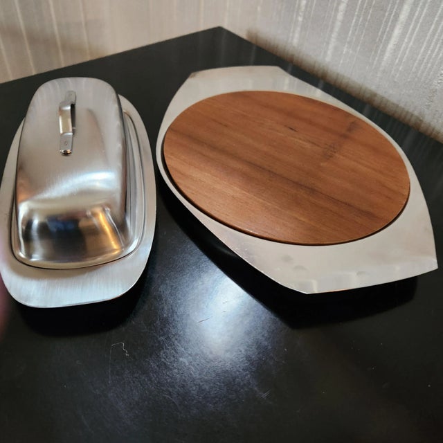 Wood 1960s Modern Hostess Cheese Board and Butter Dish Set Japan For Sale - Image 7 of 9
