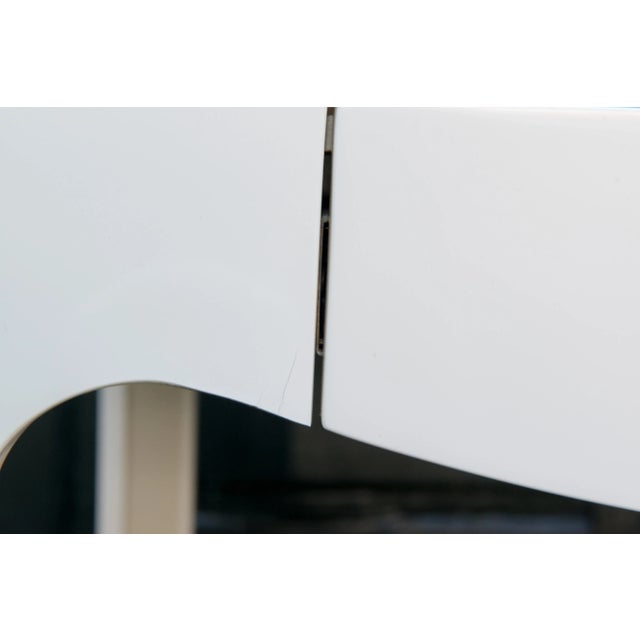 Modern White Lacquer Console For Sale - Image 4 of 10