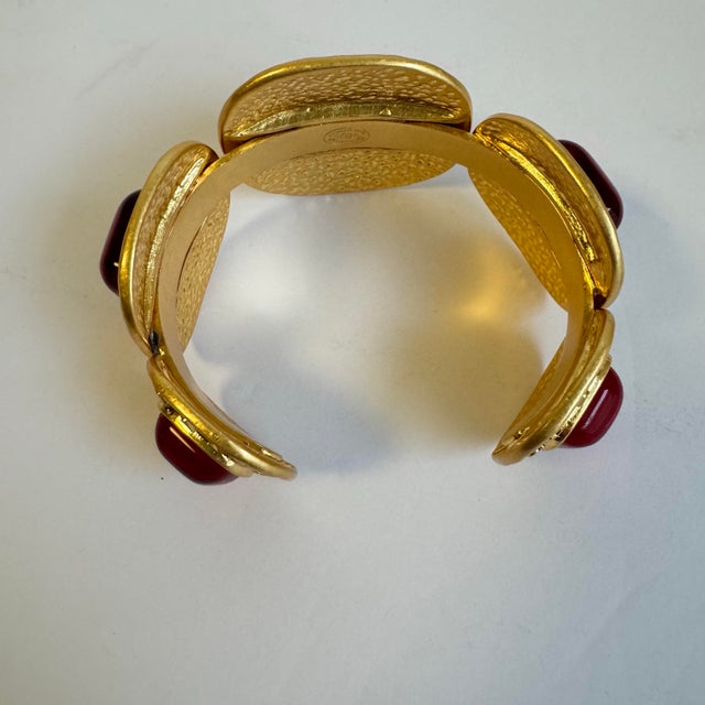 Red Chanel Red Gripoix Cabachon Glass Bracelet Vintage Gold Tone Cuff For Sale - Image 8 of 11