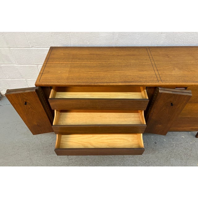 Mid-Century Early American of Martinsville Long Walnut Dresser For Sale - Image 11 of 17