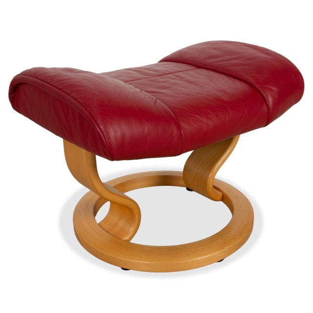 Set of Mayfair Recliner Lounge Chair and Ottoman from Stressless For Sale - Image 5 of 18