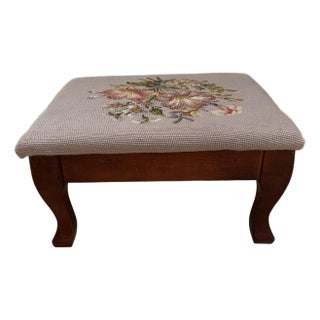 Vintage 1940s Ralph Lauren Style Floral Needlepoint Footstool Ottoman With Cabriole Legs For Sale