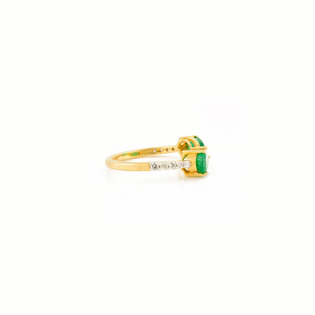 Not Yet Made - Made To Order Pear Cut Emerald Toi Et Moi Ring With Diamonds in 14k Solid Gold Size 6 For Sale - Image 5 of 12