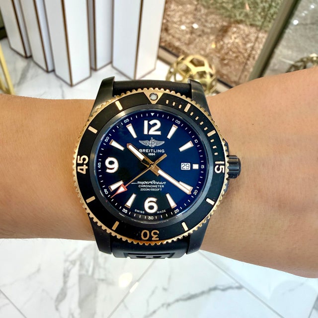 Breitling Superocean 46mm U17368 Black Rubber Steel Two-Tone Rose Gold Watch For Sale - Image 11 of 11