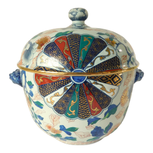 Large Vintage Imari Japanese Porcelain Covered Bowl or Pot W/ Foo Dog Handles