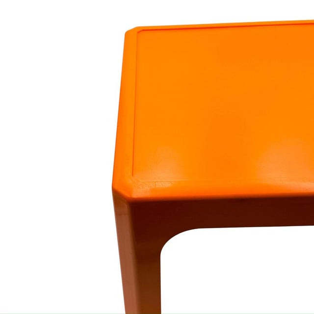 French Model 1872 Low Table in Orange Plastic by Gilac, 1970s For Sale - Image 13 of 18