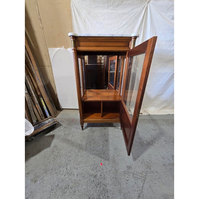 Late 20th Century French Directoire Style Marble Top Mahogany Vitrine Cabinet For Sale - Image 9 of 10