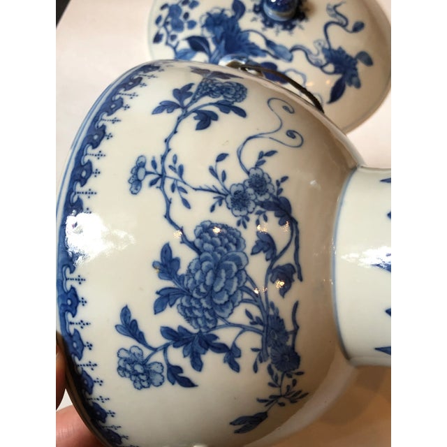 19th Century Chinese Blue & White Hot Water Dish With Liner For Sale - Image 10 of 12
