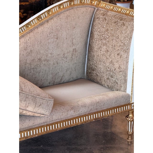 19th Century Neoclassical Parcel-Gilt Settee For Sale - Image 12 of 13