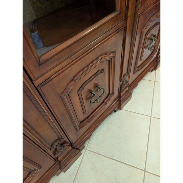 John Widdicomb Vintage 1960's John Widdicomb Custom Mediterranean Style China Cabinet For Sale - Image 4 of 12