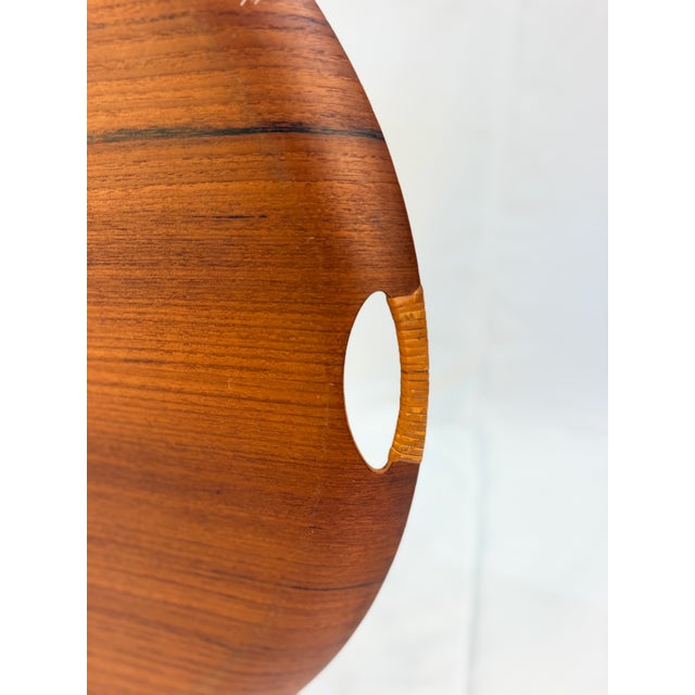 Vintage Danish Modern Round Teak Serving Tray With Cutout Handles, Marked Fh Denmark For Sale - Image 12 of 13