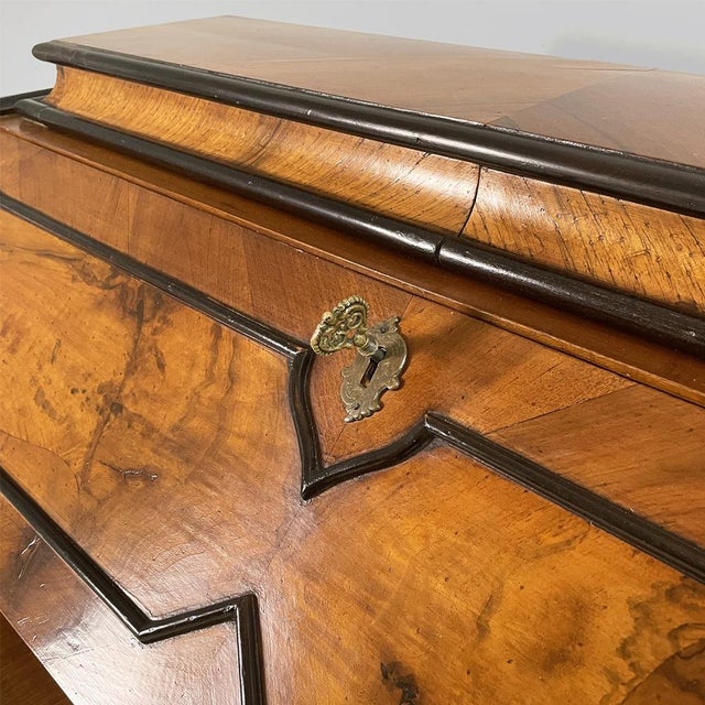 Louis XVI Italian Wooden Chest of Drawers with Decorations, 1950s For Sale - Image 10 of 16