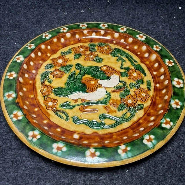 1990s Sancai Glazed Dish With Birds and Floral Motif - Decorative Plate For Sale - Image 5 of 9