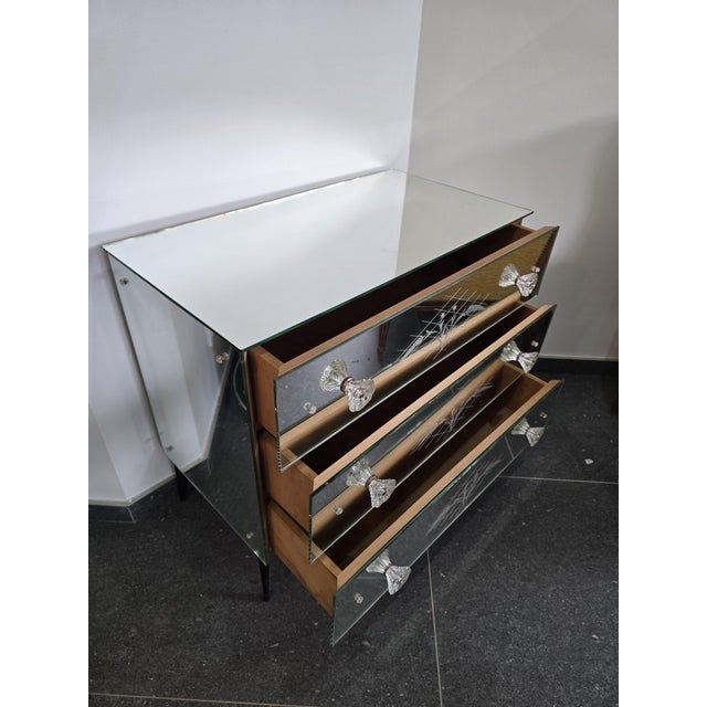 1950s Venetian Mirrored Chest of 3 Drawers, 1950s For Sale - Image 5 of 10