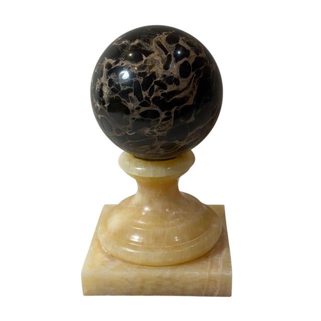 Late 19th Century Italian Grand Tour Marble and Alabaster Sculpture Ball on Stand For Sale - Image 4 of 7