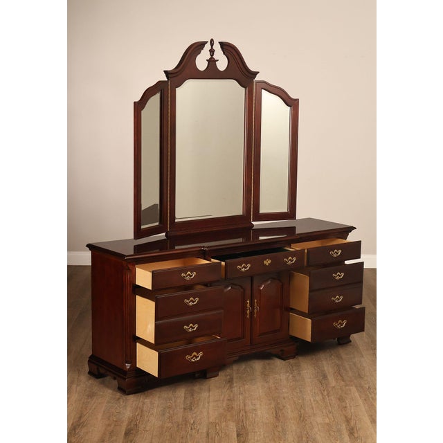 Traditional Thomasville 'Collectors Cherry' Triple Dresser with Tri-Fold Mirror For Sale - Image 3 of 18
