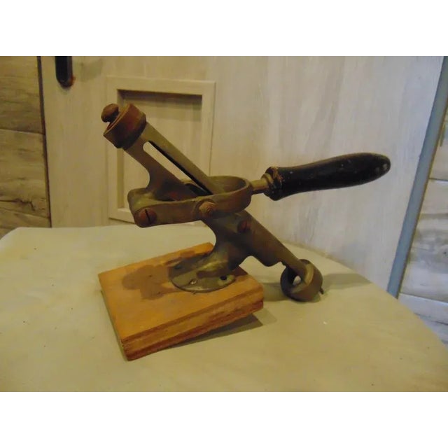 Wood Art Deco Table Corkscrew for Bottles, 1940s For Sale - Image 7 of 8