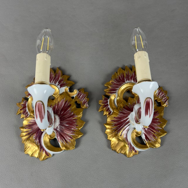 20th Century Wall Lamps in Limoges Porcelain and Gold, France, Set of 2 For Sale - Image 3 of 12