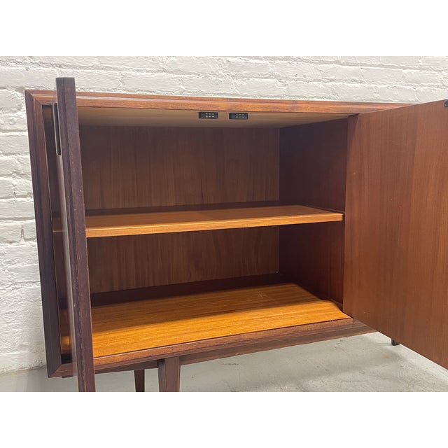 Mid Century Danish Rosewood Credenza | Sideboard Dresser, Denmark, C. 1960s For Sale - Image 11 of 14