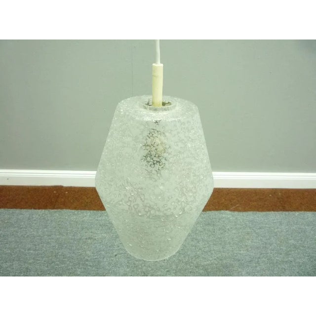 Very fine glass lamp in Danish style. From first owner and in excellent original condition. Structured glass shade. The...