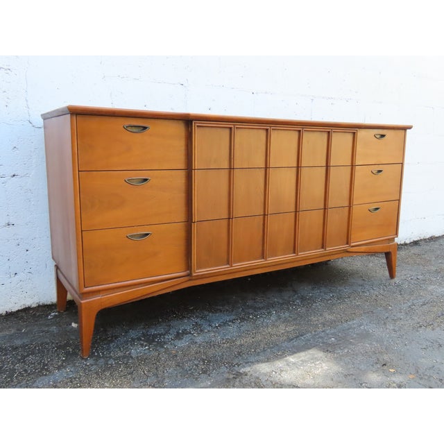 Kent Coffey Parkway Mid Century Modern Low Long Dresser Bathroom Vanity 6385 For Sale - Image 10 of 16