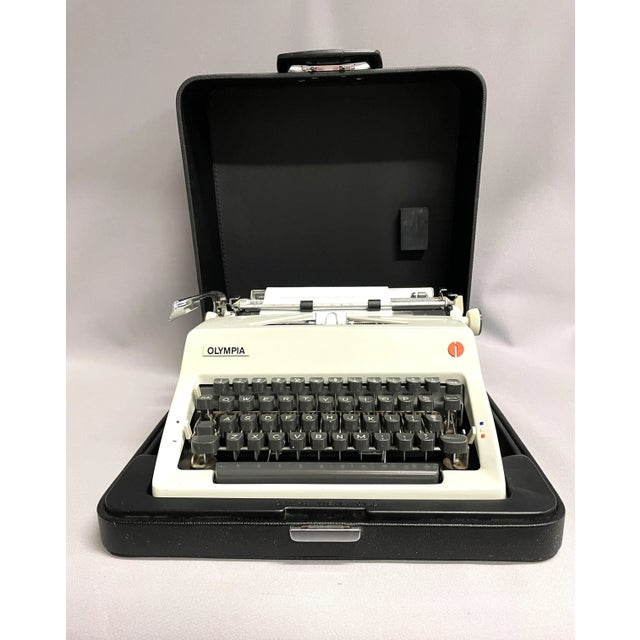 1970s 1970 Olympia Portable Typewriter - Sm8 Model For Sale - Image 5 of 12