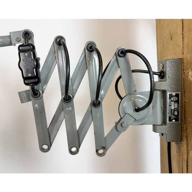 Vintage Industrial Gooseneck Scissor Wall Lamp from Elektroinstala, 1960s For Sale - Image 4 of 18