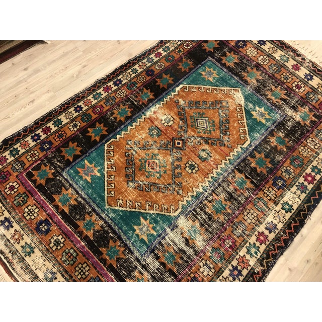 Bohemian Vintage Floor Vintage Rug- 4′7″ × 6′11″ For Sale - Image 6 of 11