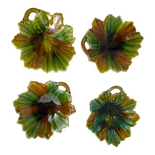 Set of 4 Antique Villeroy & Boch Majolica Leaf Dishes For Sale