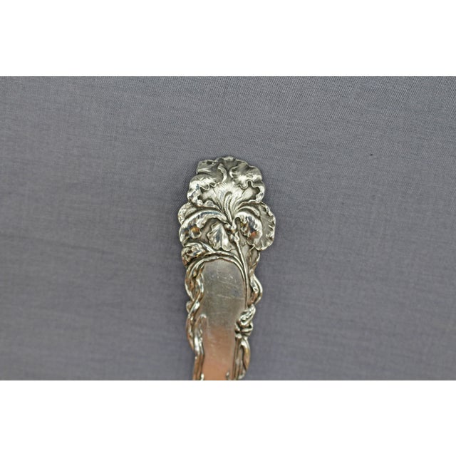 Early 20th Century 1902 "Raphael" Sterling Silver & Gold Wash Serving Fork by Alvin For Sale - Image 5 of 6