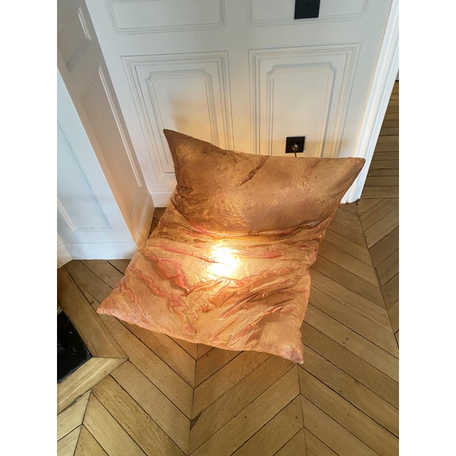 Plastic Sculptural Pillow Floor Lamp in Fiberglass Resin by Hajime Goto, 1970s For Sale - Image 7 of 14