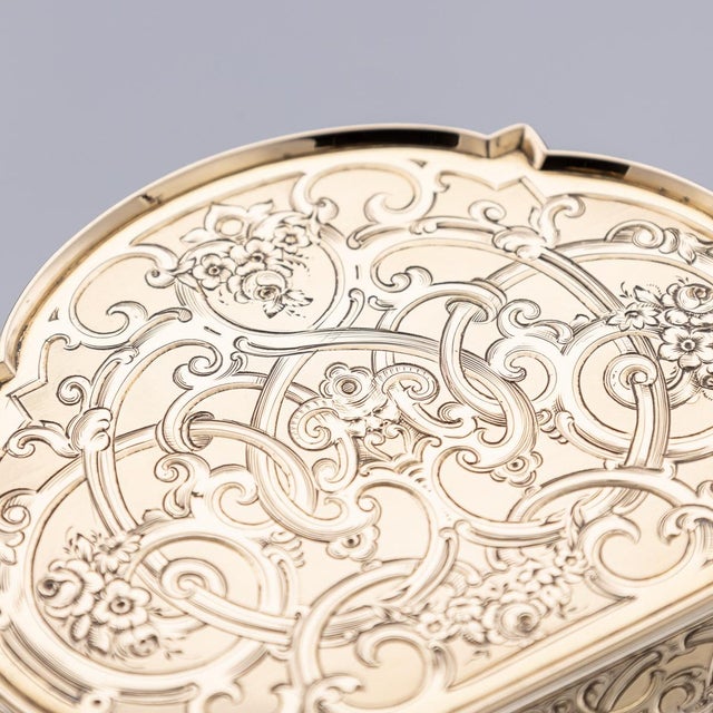 18k Gold Royal Presentation Snuff Box, France, 1850s For Sale - Image 12 of 18