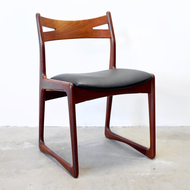 1960s Danish Teak Set of 6 Newly Restored & Upholstered Dining Chairs For Sale In Boston - Image 6 of 15