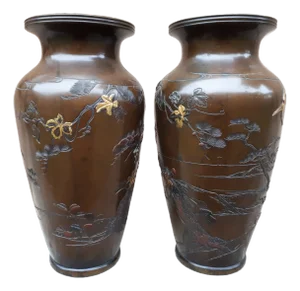 Meiji Era Bronze Vases with Precious Metal Inlays by Kumagaya, Japan, 1890s, Set of 2