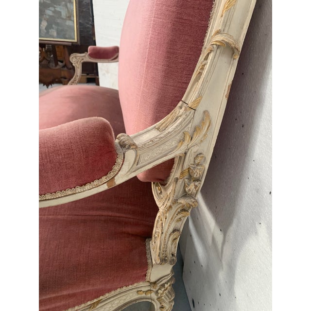 Wood Louis XV Style Bench in Lacquered and Gilded Beechwood For Sale - Image 7 of 17