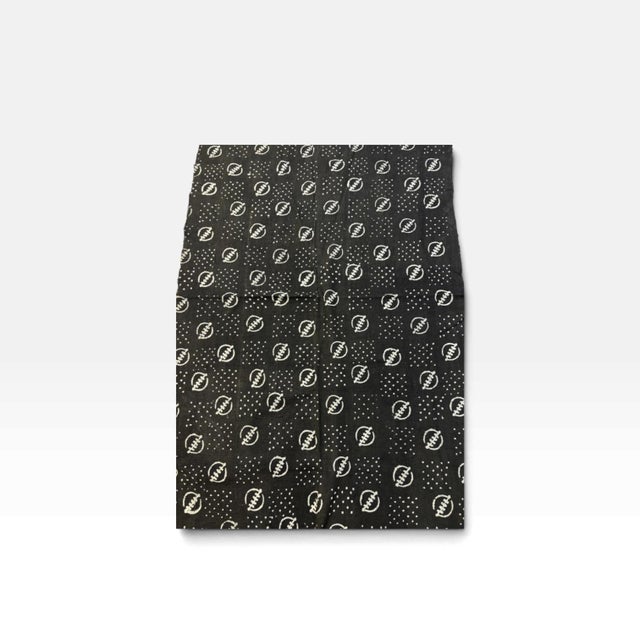 1980s Vintage African Black and White Mud Cloth Textile Mali 42" by 63" For Sale - Image 5 of 5