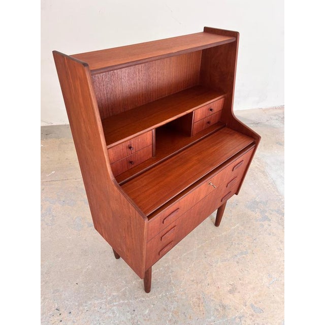 Secretary Teak from Handbjerg Møbelfabrik For Sale - Image 4 of 11