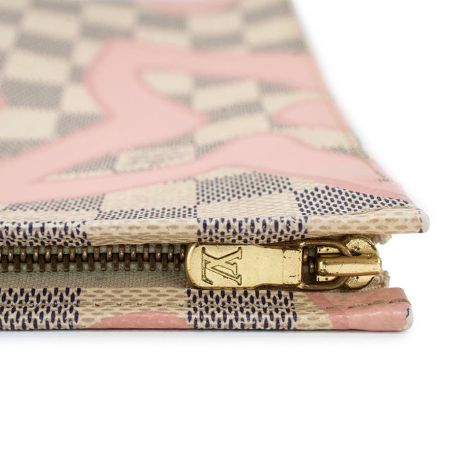 Animal Skin Louis Vuitton Damier Azur Tahitienne 26 Toiletry Pink Pochette Clutch Bag For Sale - Image 7 of 11